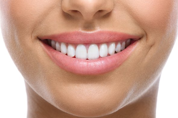 Dentist Reveals What She Does Instead of 'Harmful' Teeth-Whitening Trend