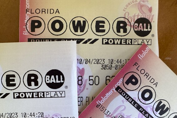 Powerball jackpot nears $1 billion as drawing for giant prize nears