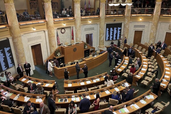 Things to know when the Arkansas Legislature convenes to take up a budget and other issues