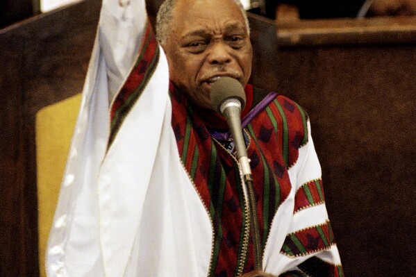 Cecil L. ‘Chip’ Murray, influential pastor and civil rights leader in Los Angeles, dies