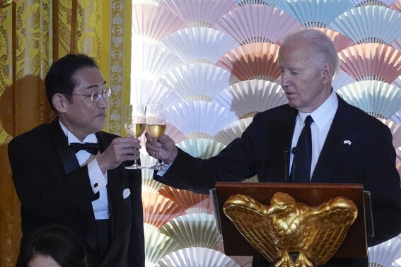 State dinner for Japan attracts top figures from business, politics and even an ex-president