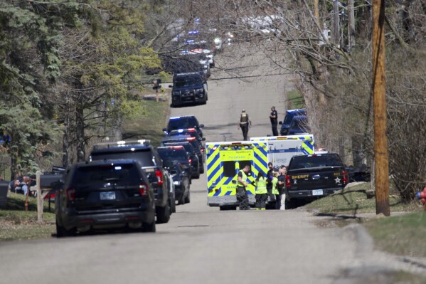 2 deputies injured and 1 suspect killed in exchange of gunfire in Minneapolis suburb