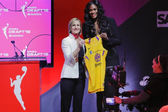 WNBA fashionistas expected to showcase their styles at the draft with spotlight on women’s hoops