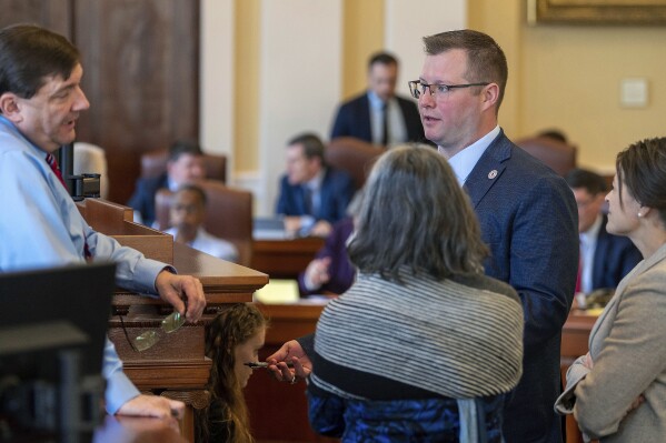 Sweeping gun legislation awaits final votes as Maine lawmakers near adjournment