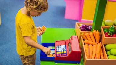 Free childcare plan risks lowering standards, report finds