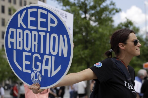 Tennessee would criminalize helping minors get abortions under bill heading to governor