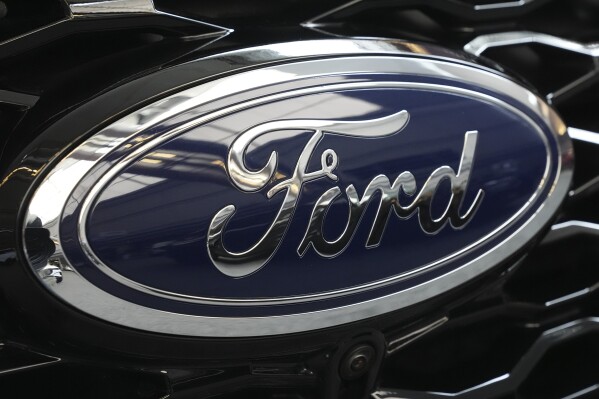 US opens investigation into Ford crashes involving Blue Cruise partially automated driving system