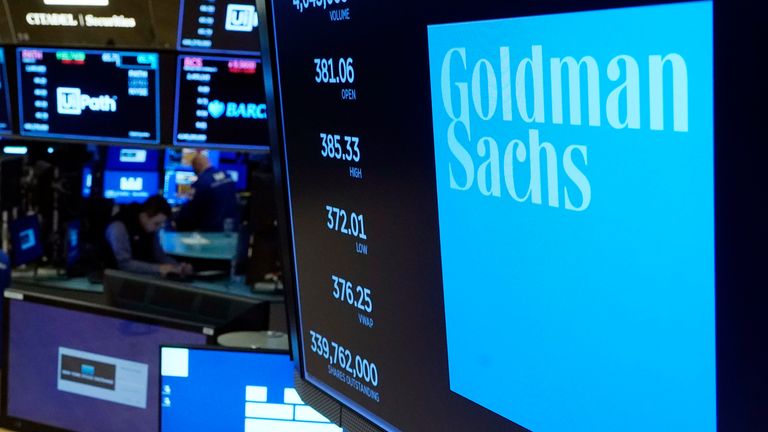 Goldman Sachs scraps bonus cap for top London-based staff