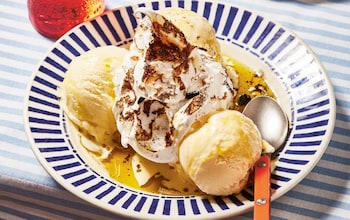 Burnt meringue, vanilla ice cream and olive oil recipe