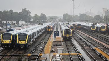 People as young as 18 could become train drivers under government plans