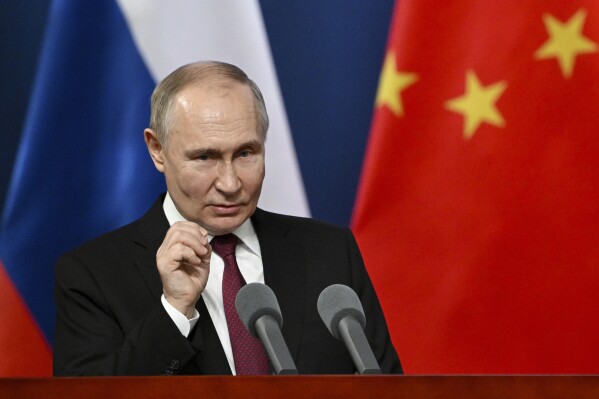 Putin concludes a trip to China by emphasizing its strategic and personal ties to Russia