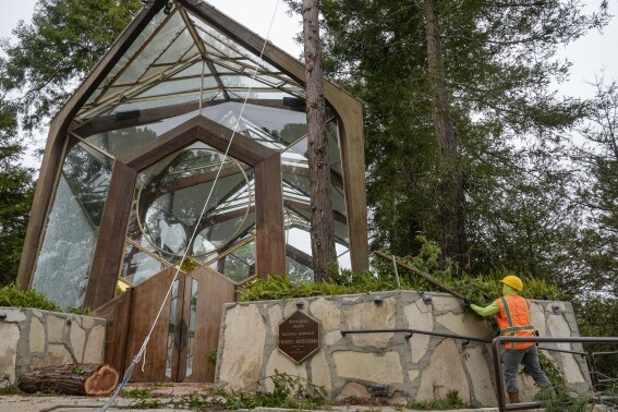 Landslide forces closure of iconic Southern California chapel designed by Frank Lloyd Wright’s son