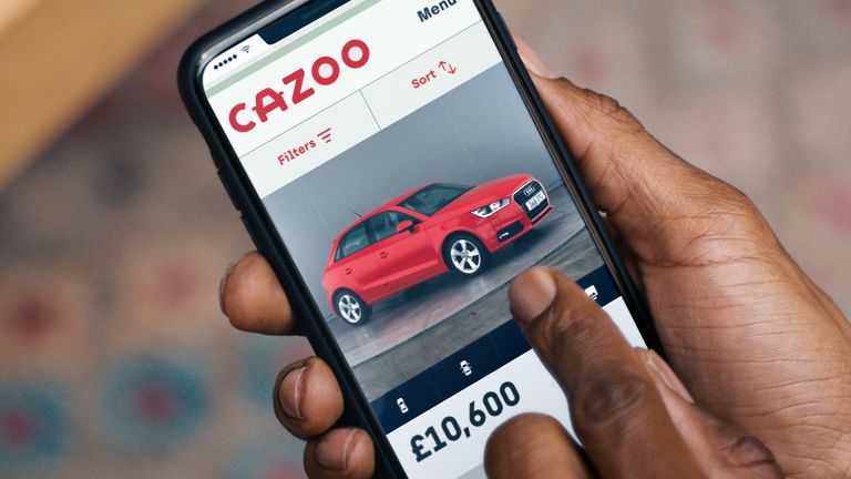 Former tech darling Cazoo crashes into administration 