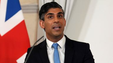 Rishi Sunak appears to bow to cabinet pressure over graduate visa scheme