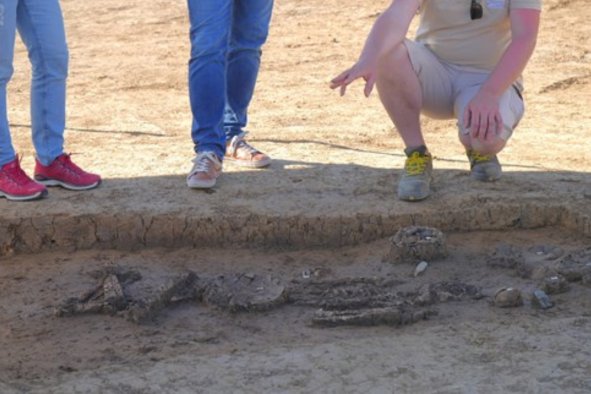 Archaeologists Make 'Sensational Discovery' of Neolithic Leader's Grave