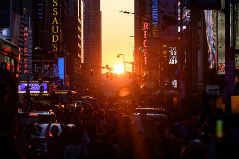 Manhattanhenge: Best Spots in New York To See Sun Phenomenon