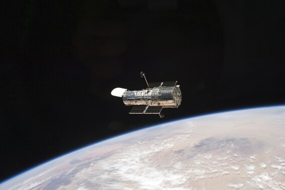 NASA’s Hubble Space Telescope temporarily pauses observations after malfunction