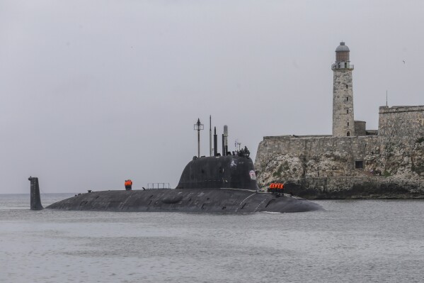 US submarine pulls into Guantanamo Bay a day after Russian warships arrive in Cuba