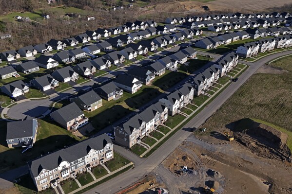 US home sales fall for the 3rd straight month in May amid rising mortgage rates, record-high prices