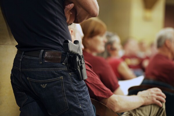 Minnesota’s ban on gun carry permits for young adults is unconstitutional, appeals court rules