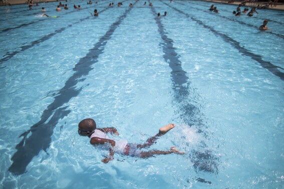 Do you really have to wait to go swimming after eating?