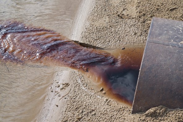 Lake Tahoe Beaches Closed After 85,000-Gallon Sewage Spill