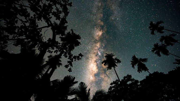 Meteor shower to light up UK skies tonight - how to watch the show