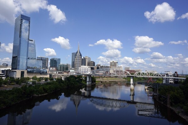 Judges strike down Tennessee law to cut Nashville council in half