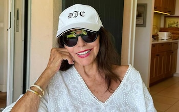 At 91, Joan Collins has the best holiday style you’ll see this summer