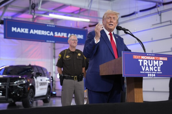 Trump campaigns to ‘make America safe again’ as Democratic convention zeroes in on his felony record