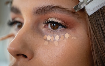 Clever concealers to eliminate under-eye shadows