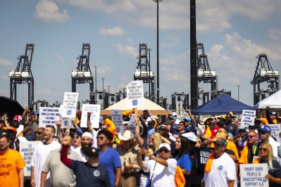 The president could invoke a 1947 law to try to suspend the dockworkers’ strike. Here’s how