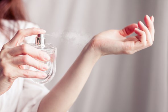 Scientists Discover Deodorants Deposit Particles Into Our Lungs