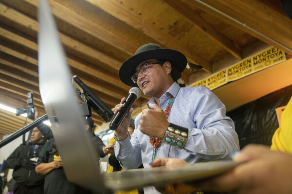 Navajo leader calls for tribal vice president’s resignation amid political upheaval