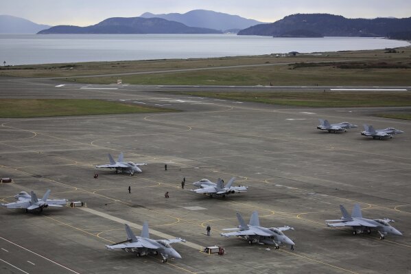 The US Navy says a fighter jet with two on board crashed in Washington state during training