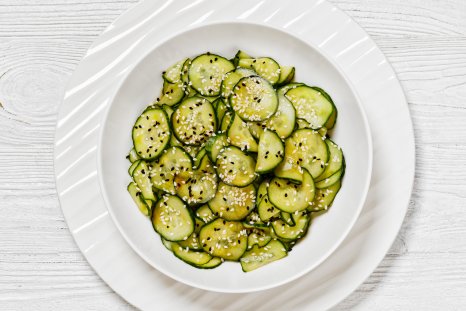 Nutritionists Explain Pros and Cons of Viral TikTok Cucumber Salad Trend