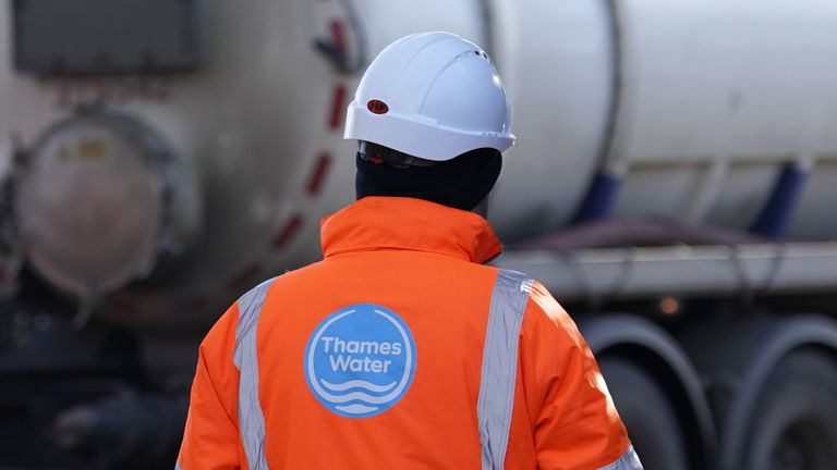 Thames Water bondholders split amid fight to avert nationalisation 