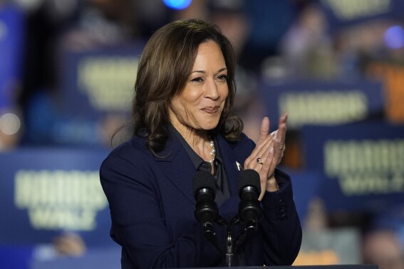 Harris will campaign with the Obamas later this month in Georgia and Michigan