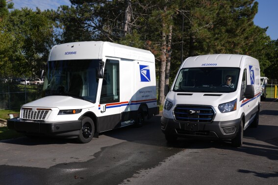 Mail carriers reach tentative contract with USPS that includes pay raises and airconditioned trucks