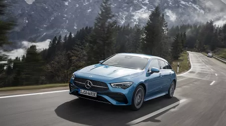 Mercedes seeks to plug gap with own battery recycling factory in Germany