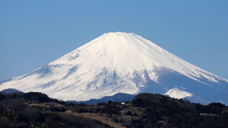 Still no snow on Mount Fuji, forecasters say - setting a new record