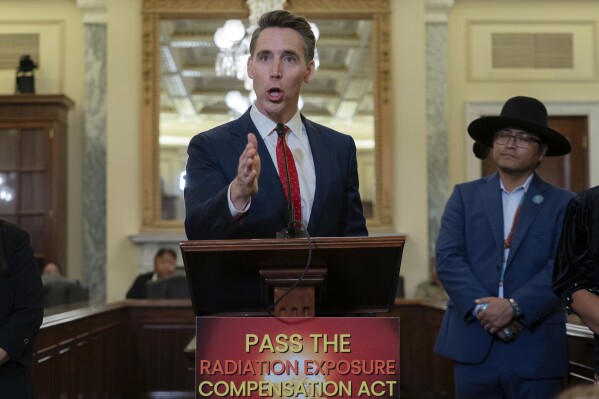 Republican incumbent Josh Hawley faces Democrat Lucas Kunce for US Senate seat in Missouri